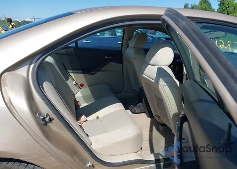 2008 Pontiac G6 z USA, uszkodzony, nr VIN 1G2ZG57B484177960